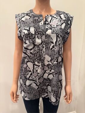 Trouvé Black & White Sleeveless Blouse NWT